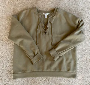 Forever 21 Contemporary Olive Front Lace Sweatshirt thumbnail 1