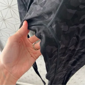 Lululemon Align Crop *21" Sequoia Camo Print Deep Coal Black thumbnail 7