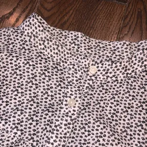 Loft black and white long sleeve floral top size small thumbnail 3