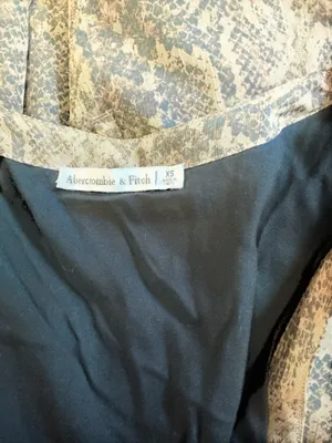 Abercrombie & Fitch Snakeskin Button-Front Mini Dress Size XS V-Neck Flutter Sleeve thumbnail 3