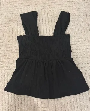 Glo Fashion (London) Black flowy top thumbnail 1