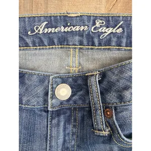 American Eagle Boy Fit Jeans Womens 4 Regular Blue Distressed Low Rise Y2K 2010 thumbnail 8