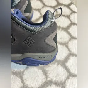 Columbia Womens Gray and Blue Hiking Shoes 8.5, waterproof, preloved worn 2X thumbnail 3