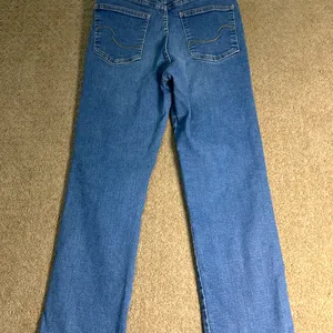Signature by Levi Strauss Heritage High Rise Straight Distressed Jeans 6/W28 thumbnail 9