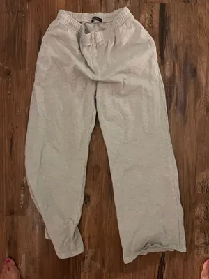Brandy Melville Sweatpants Grey thumbnail 1