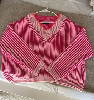 SheIn Sweater thumbnail 1