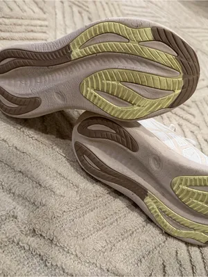 ASICS® GEL-Nimbus 27 - Cream/Mineral Beige thumbnail 11
