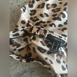 Forever 21 satin Leopard Midi Skirt thumbnail 4