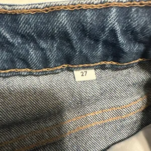 Denim Forum Remy Curve Fit Relaxed Jean Aritzia thumbnail 4