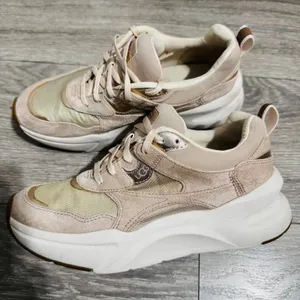 UGG LA Hills Women Beige Pink Suede Mesh Platform‎ Sneakers Size 6 Metallic thumbnail 1