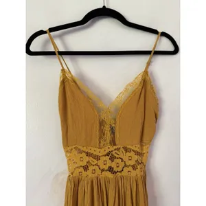 RUE 21 Mustard Yellow Gauzey Lace Maxi Dress Size Small thumbnail 4