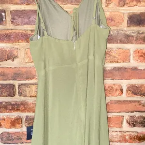 NWT Lulu's Marveled Beauty Olive Green Sleeveless Tie-Front Maxi Dress Large thumbnail 8