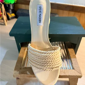 Steve Madden Jolina Beige Slip On Sandals thumbnail 7