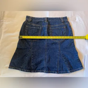 Tommy Hilfiger Denim Skirt Size 8 EUC thumbnail 5