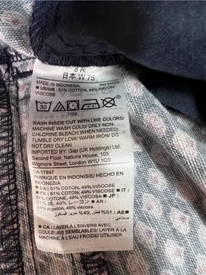 Gap Cropped Paperbag Waist Pants Navy Print Tie Waist Size 8 Capri thumbnail 5