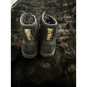 Dr Martens Women's Shoreditch Boot Greasy Black Leather Lace Up Combat Size 6 US thumbnail 3
