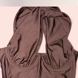 Assorted Brown and Beige Tops Size M thumbnail 2