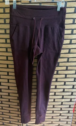 Old Navy Cozecore Burgundy Joggers‎ Size Small thumbnail 1