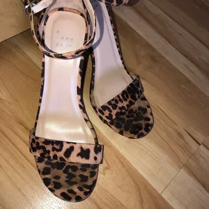 A New Day heels thumbnail 2
