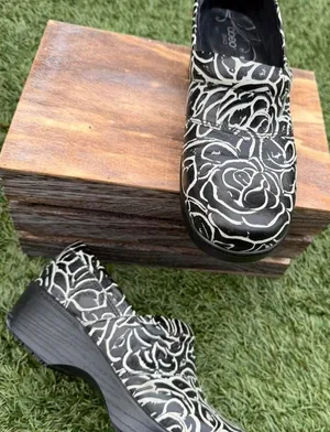 abeo Floral Leather Comfort Clogs 🌸👟 Ortopédicos B.I.O thumbnail 1