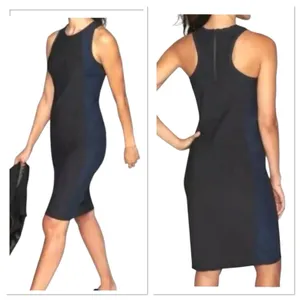 Athleta Women Size M Stellar En Route Scuba Dress Blue & Black Sleeveless 866701 thumbnail 2