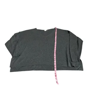 H&M gray oversized sweater thumbnail 2