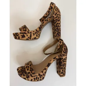 Torrid Leopard Platform Heels Sandals Sz9.5WW NWT thumbnail 6