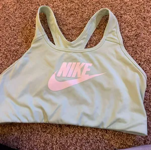 Nike Sports Bra thumbnail 1