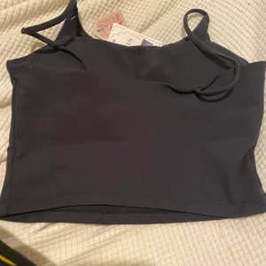 Yadifen Longline Yoga Tank Top thumbnail 9