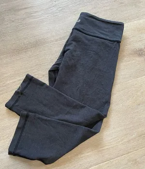 Lululemon cropped leggings thumbnail 1