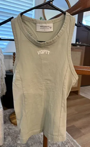 Alphalete Vanquish tank top thumbnail 1