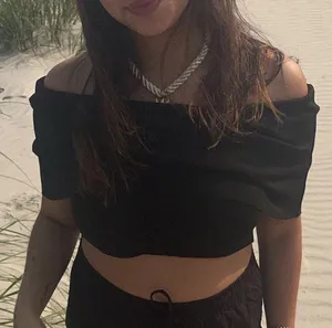 Zara Off The Shoulder Top thumbnail 3