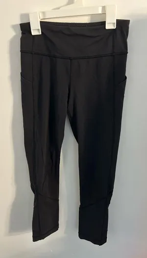 Lululemon Black Capri Leggings thumbnail 1
