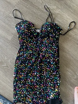 Amazing Lace Dress thumbnail 2