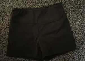 Garage shorts thumbnail 1
