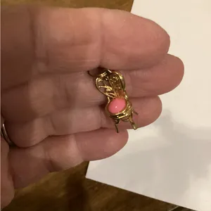 Vintage Avon Goldtone charm bracelet thumbnail 11