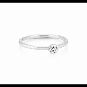 14K White Gold Diamond Stacking Ring Size 6 thumbnail 2