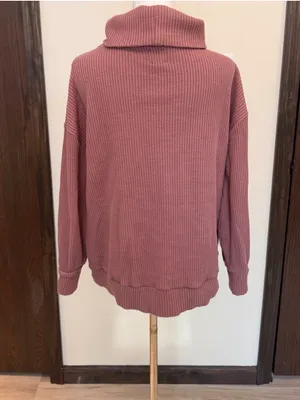 Gap mauve waffle knit loose fit turtleneck sweater thumbnail 2
