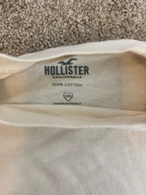 Hollister Graphic Tee thumbnail 2