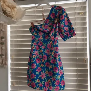 Lulus Thoroughly Sweet Floral One Shoulder Dress | medium mod retro thumbnail 4