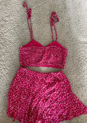 Red Two Piece Set thumbnail 3