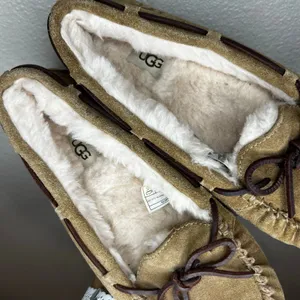 UGG Dakota Suede Moccasin Slippers in chestnut tan brown WOMENS 9 thumbnail 3