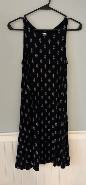 Old Navy Dress thumbnail 1