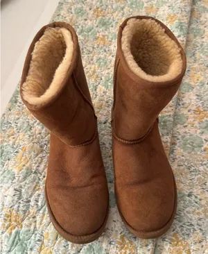 UGG Boots thumbnail 1