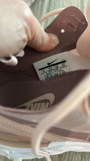 Nike Sneakers thumbnail 5