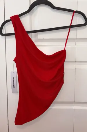 Princess Polly Red Going Out Top thumbnail 1