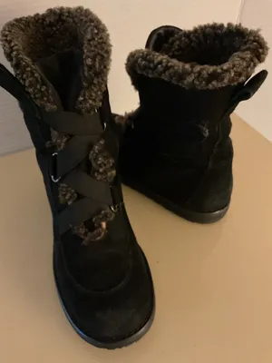 Stuart Weitzman women Black Suede Combat Boots with Brown Shearling Trim size 6 thumbnail 2