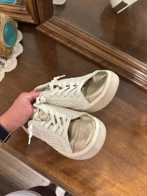 Dolce Vita Sneakers thumbnail 2