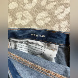 American Eagle Outfitters High Rise Blue Jeans thumbnail 9