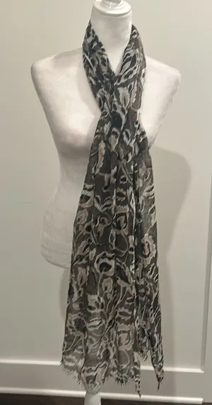 NWT Loft Lightweight Rectangle Scarf thumbnail 1